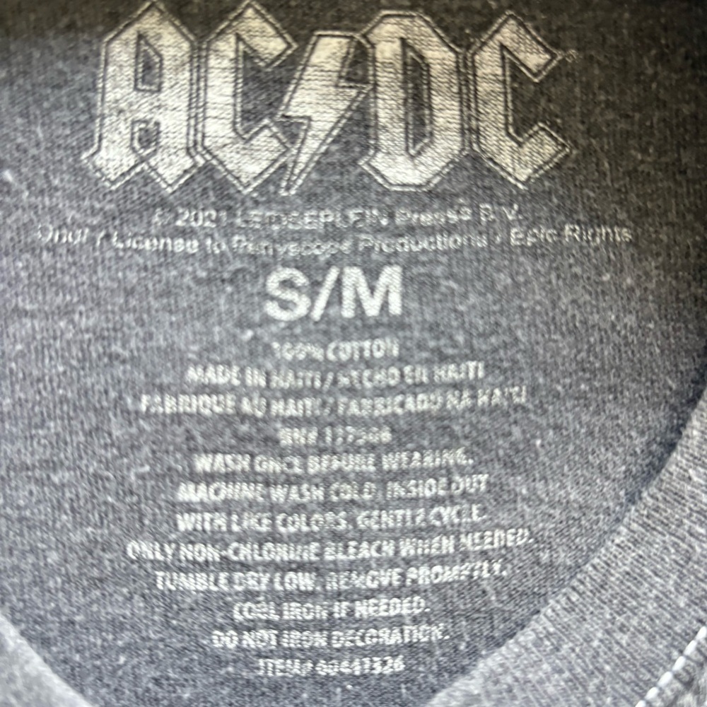 AC/DC Logo Tee Woman’s Small Band Short Sleeve Tee With Crew Neckline - Picture 4 of 4